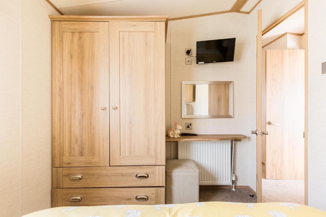 Cottontail Lodge - Hot Tub - Pet Friendly South Cerney Extérieur photo