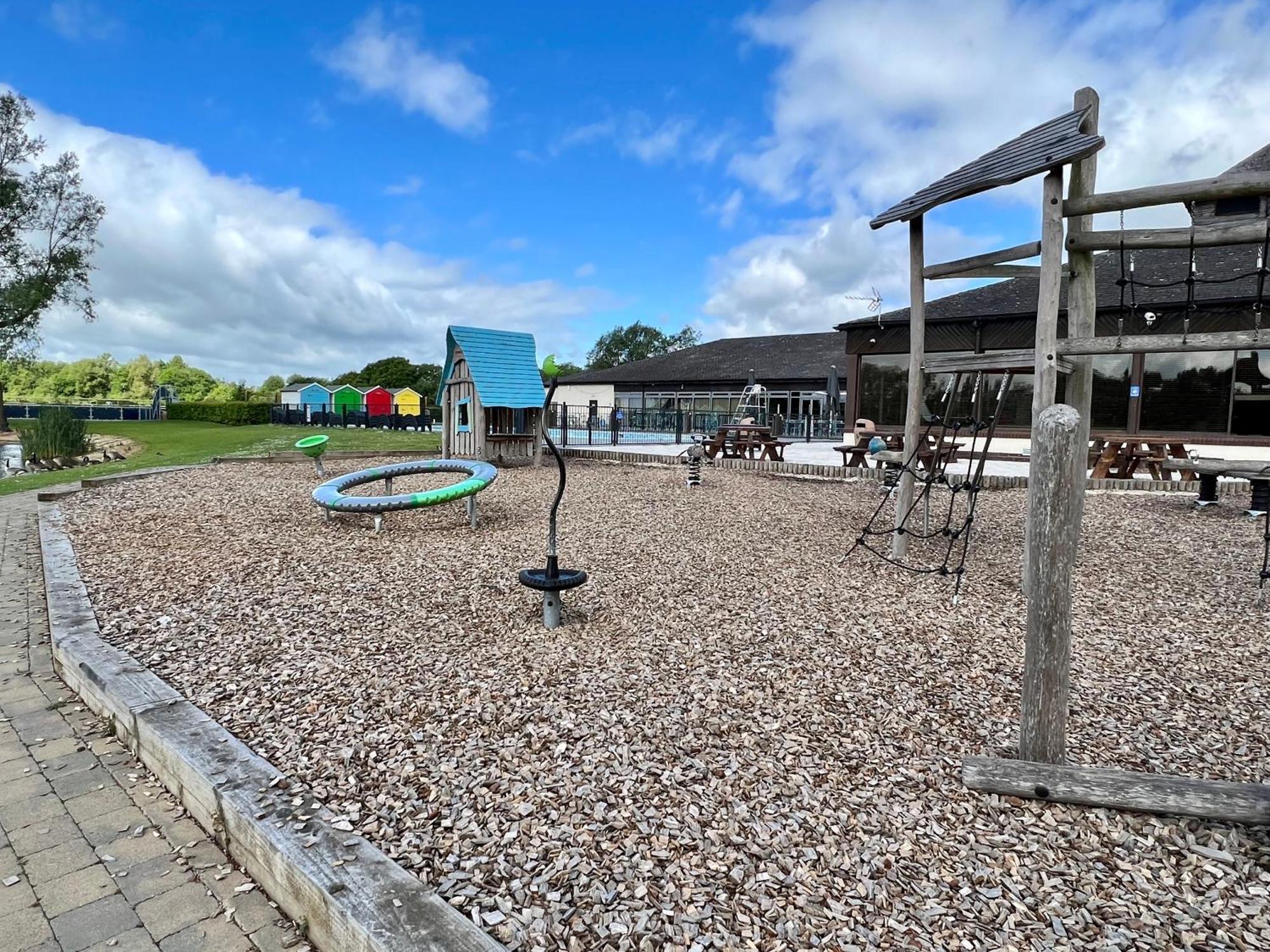 Cottontail Lodge - Hot Tub - Pet Friendly South Cerney Extérieur photo